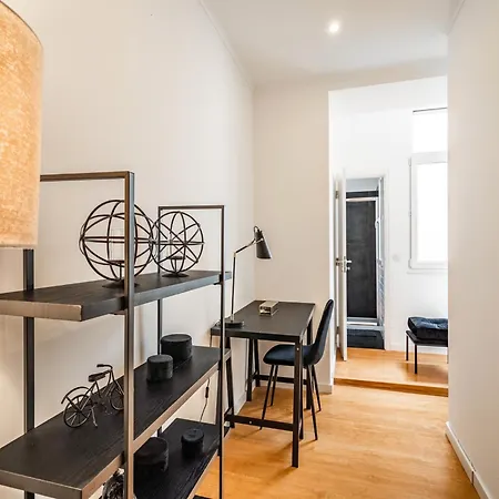 Akicity Anjos Daisy * Lisbon